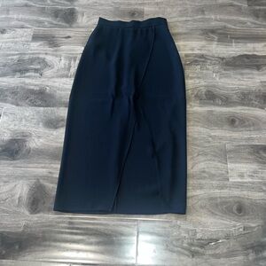 Black skirt with slit